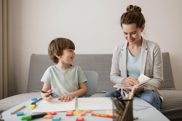 Putovanje kroz dječji razvoj: Vodič kroz psihološku procjenu
